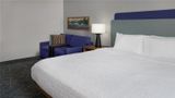 Hampton Inn & Suites Cleveland Southeast Room