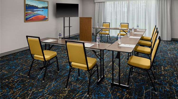 Hampton Inn & Suites Cleveland Southeast Meeting