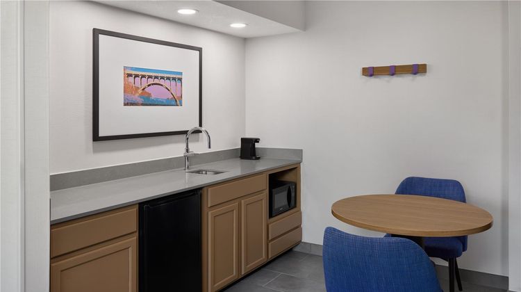 Hampton Inn & Suites Cleveland Southeast Other