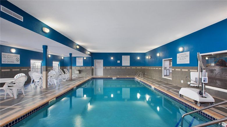<b>Hampton Inn & Suites St Cloud Pool</b>. Images powered by <a href="https://iceportal.shijigroup.com/" title="IcePortal" target="_blank">IcePortal</a>.