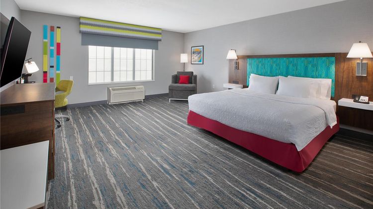 Hampton Inn & Suites St Cloud Room