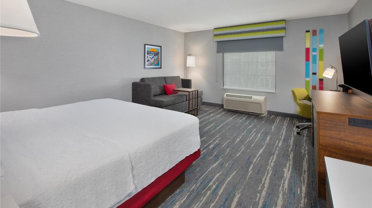 Hampton Inn & Suites St Cloud Room