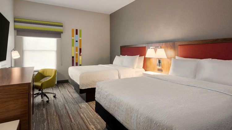 Hampton Inn Starkville Room