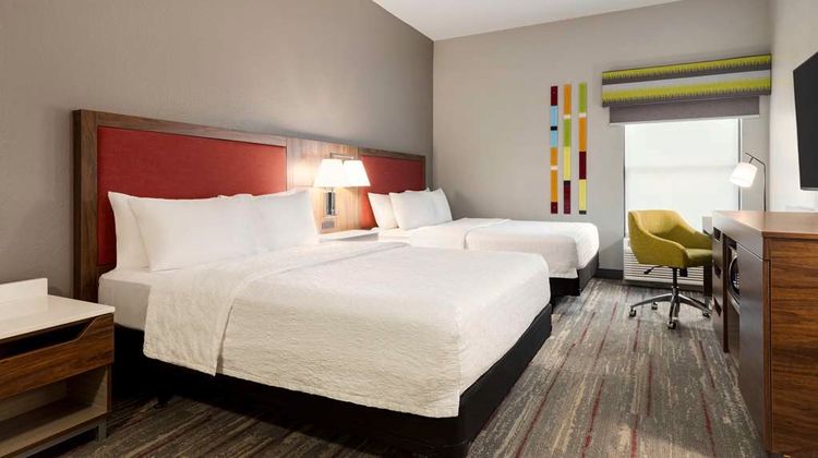 Hampton Inn Starkville Room