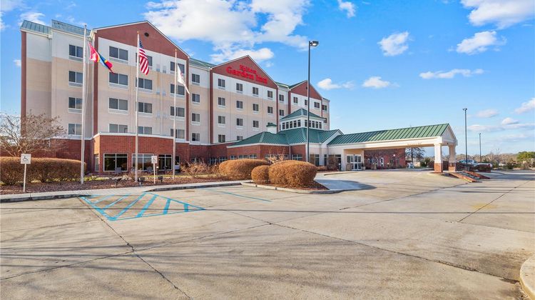 Hilton Garden Inn Starkville Exterior