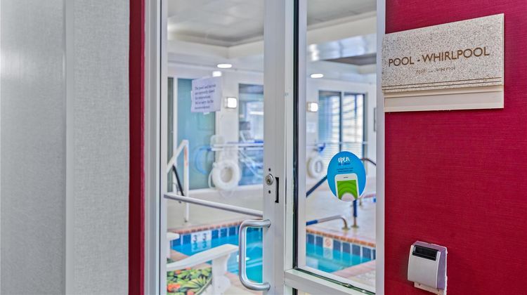 Hilton Garden Inn Starkville Pool
