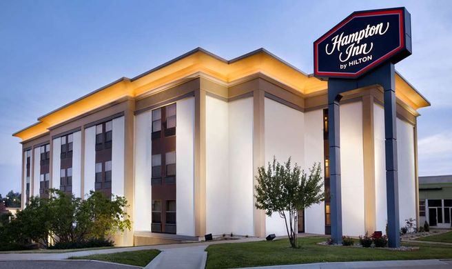 Hampton Inn St Joseph Exterior