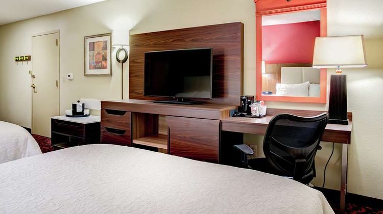 Hampton Inn St Joseph Room