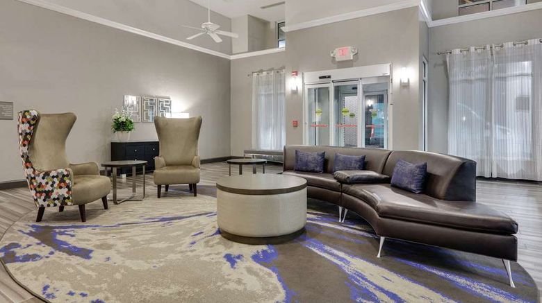 <b>Homewood Suites by Hilton Chesterfield Lobby</b>. Images powered by <a href="https://iceportal.shijigroup.com/" title="IcePortal" target="_blank">IcePortal</a>.