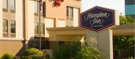 Hampton Inn St Louis Exterior