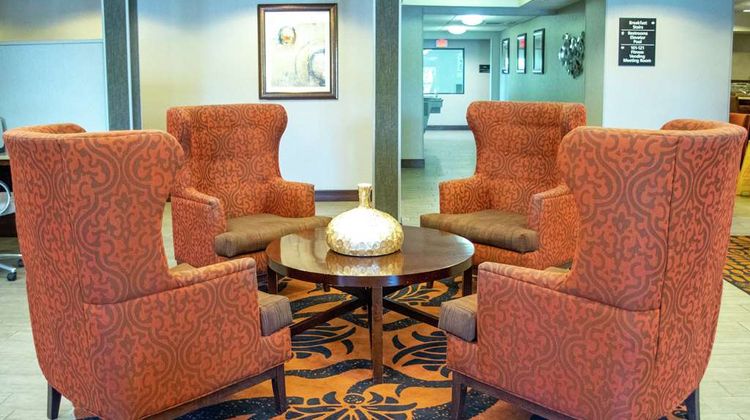 Hampton Inn St Louis Lobby