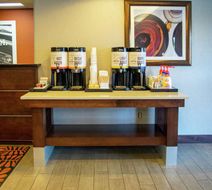 Hampton Inn St Louis Lobby