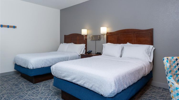 Hampton Inn St Louis Room