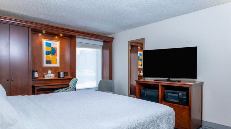 Hampton Inn St Louis Room