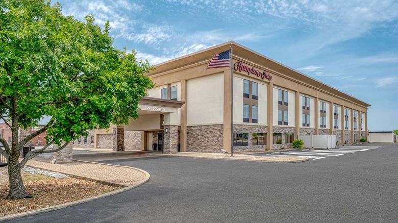 <b>Hampton Inn Collinsville Exterior</b>. Images powered by <a href="https://iceportal.shijigroup.com/" title="IcePortal" target="_blank">IcePortal</a>.