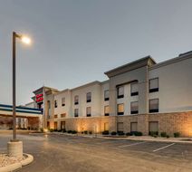 Hampton Inn & Suites Edwardsville Exterior