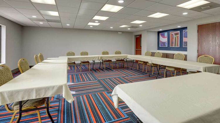 Hampton Inn & Suites Edwardsville Meeting