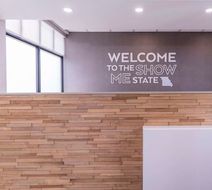 Hampton Inn & Stes St Louis Lobby