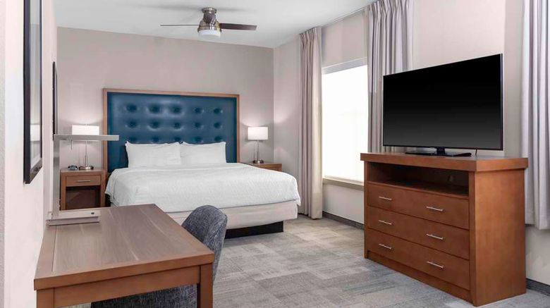 <b>Homewood Suites by Hilton Galleria Room</b>. Images powered by <a href="https://iceportal.shijigroup.com/" title="IcePortal" target="_blank">IcePortal</a>.