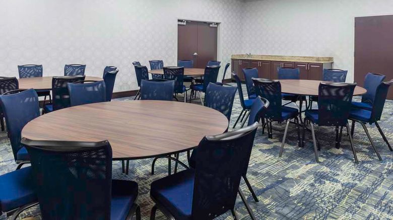 <b>Homewood Suites by Hilton Galleria Meeting</b>. Images powered by <a href="https://iceportal.shijigroup.com/" title="IcePortal" target="_blank">IcePortal</a>.