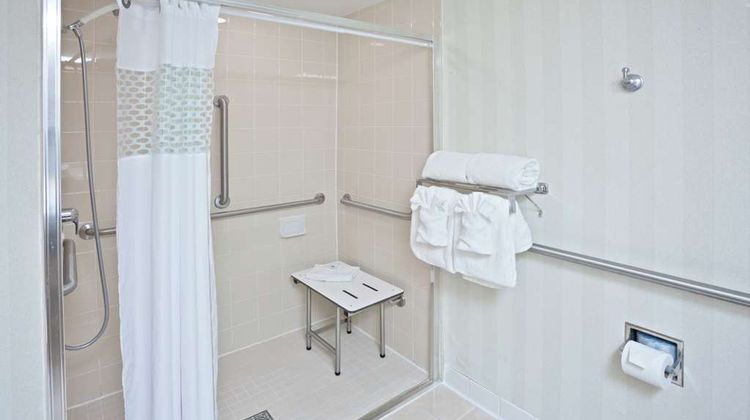 Hampton Inn St Louis/St Charles Room