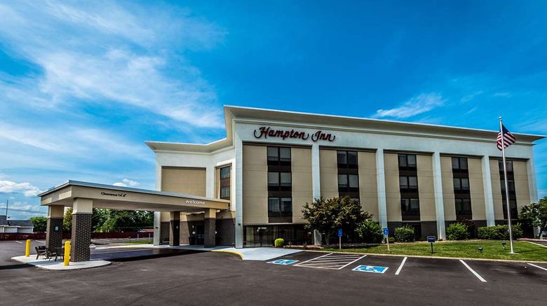 <b>Hampton Inn St Louis/St Charles Exterior</b>. Images powered by <a href="https://iceportal.shijigroup.com/" title="IcePortal" target="_blank">IcePortal</a>.