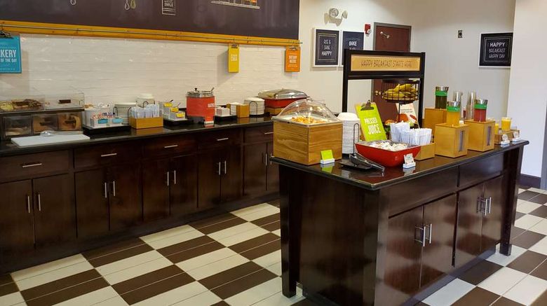 <b>Hampton Inn Stow Restaurant</b>. Images powered by <a href="https://iceportal.shijigroup.com/" title="IcePortal" target="_blank">IcePortal</a>.