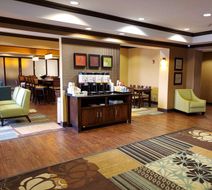 Hampton Inn Stow Lobby