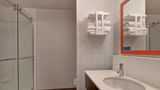 <b>Hampton Inn & Suites Sonoma County Room</b>. Images powered by <a href="https://iceportal.shijigroup.com/" title="IcePortal" target="_blank">IcePortal</a>.
