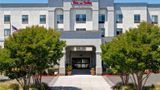 <b>Hampton Inn & Suites Sonoma County Exterior</b>. Images powered by <a href="https://iceportal.shijigroup.com/" title="IcePortal" target="_blank">IcePortal</a>.