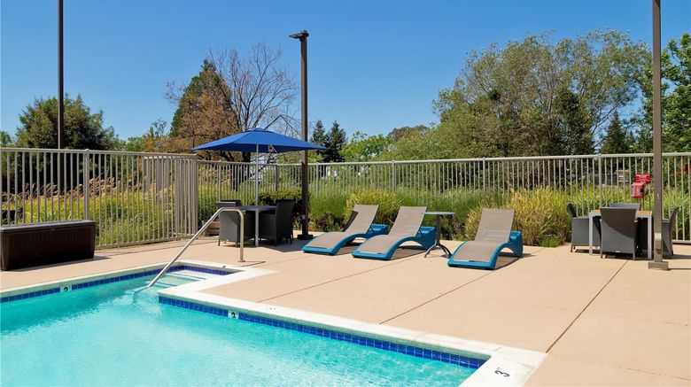 <b>Hampton Inn & Suites Sonoma County Pool</b>. Images powered by <a href="https://iceportal.shijigroup.com/" title="IcePortal" target="_blank">IcePortal</a>.