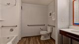 <b>Hampton Inn & Suites Sonoma County Room</b>. Images powered by <a href="https://iceportal.shijigroup.com/" title="IcePortal" target="_blank">IcePortal</a>.