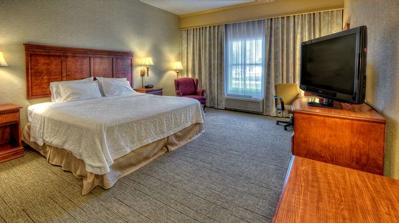 <b>Hampton Inn Manning Room</b>. Images powered by <a href="https://iceportal.shijigroup.com/" title="IcePortal" target="_blank">IcePortal</a>.