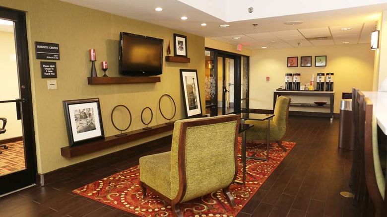 <b>Hampton Inn Sumter Lobby</b>. Images powered by <a href="https://iceportal.shijigroup.com/" title="IcePortal" target="_blank">IcePortal</a>.