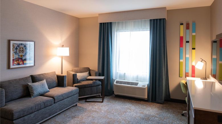 <b>Hampton Inn Orange City Room</b>. Images powered by <a href="https://iceportal.shijigroup.com/" title="IcePortal" target="_blank">IcePortal</a>.