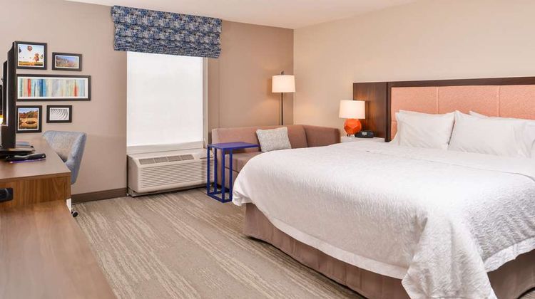 Hampton Inn Statesville Room
