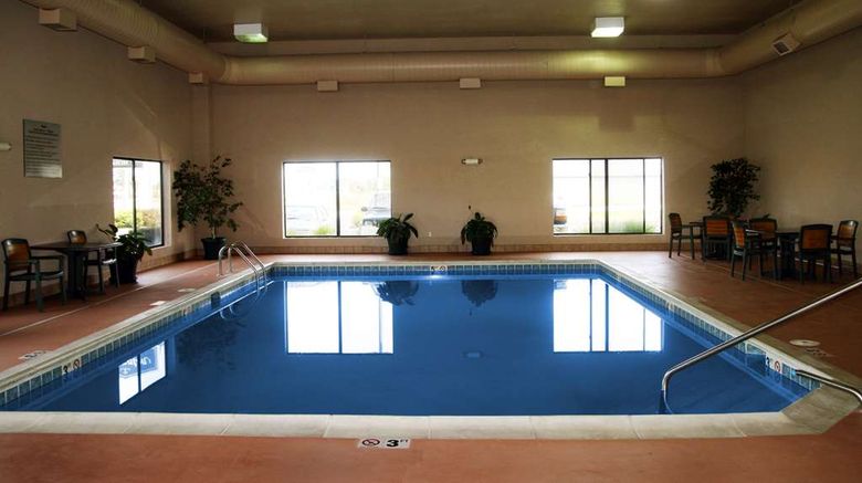 <b>Hampton Inn South Haven Pool</b>. Images powered by <a href="https://iceportal.shijigroup.com/" title="IcePortal" target="_blank">IcePortal</a>.