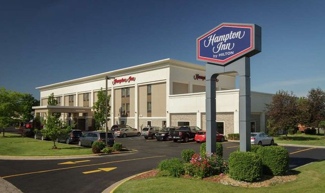 Hampton Inn South Haven Exterior