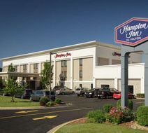 Hampton Inn South Haven Exterior
