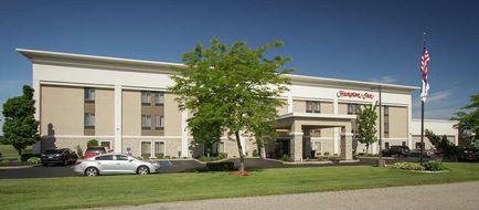 Hampton Inn South Haven Exterior
