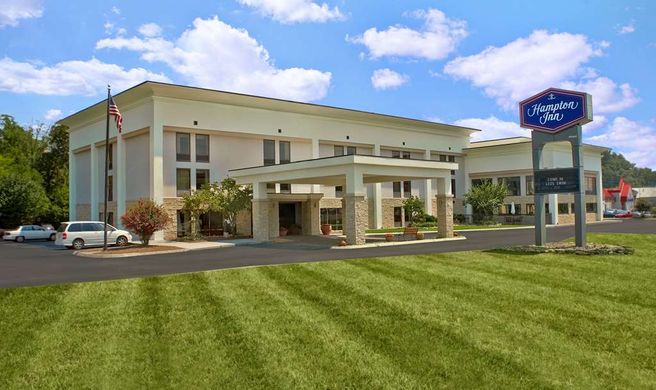 Hampton Inn Sevierville Exterior
