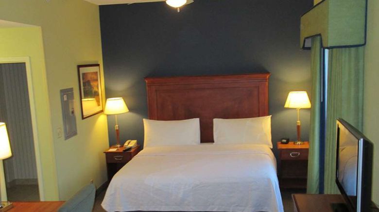 <b>Homewood Suites by Hilton Suite</b>. Images powered by <a href="https://iceportal.shijigroup.com/" title="IcePortal" target="_blank">IcePortal</a>.