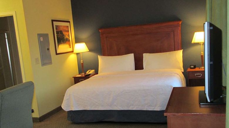 <b>Homewood Suites by Hilton Suite</b>. Images powered by <a href="https://iceportal.shijigroup.com/" title="IcePortal" target="_blank">IcePortal</a>.