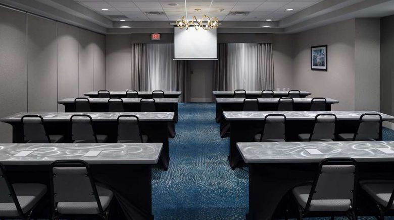 <b>Homewood Suites by Hilton Meeting</b>. Images powered by <a href="https://iceportal.shijigroup.com/" title="IcePortal" target="_blank">IcePortal</a>.