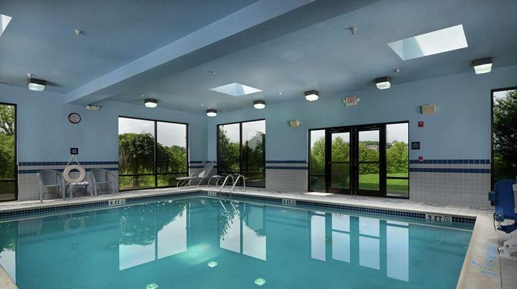 Hampton Inn Shrewsbury Pool