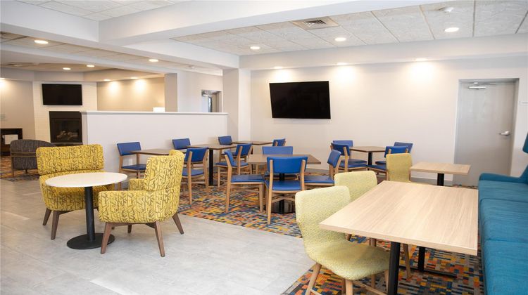 Hampton Inn Shrewsbury Lobby