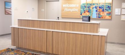 Hampton Inn Shrewsbury Lobby