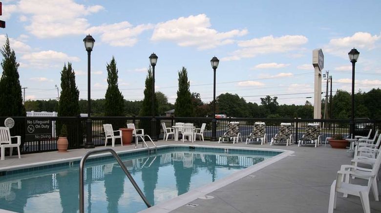 <b>Hampton Inn Stony Creek-Petersburg Pool</b>. Images powered by <a href="https://iceportal.shijigroup.com/" title="IcePortal" target="_blank">IcePortal</a>.