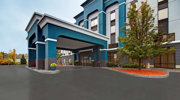 Hampton Inn & Suites Syracuse Erie Blvd Exterior