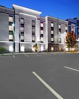 Hampton Inn & Suites Syracuse Erie Blvd
